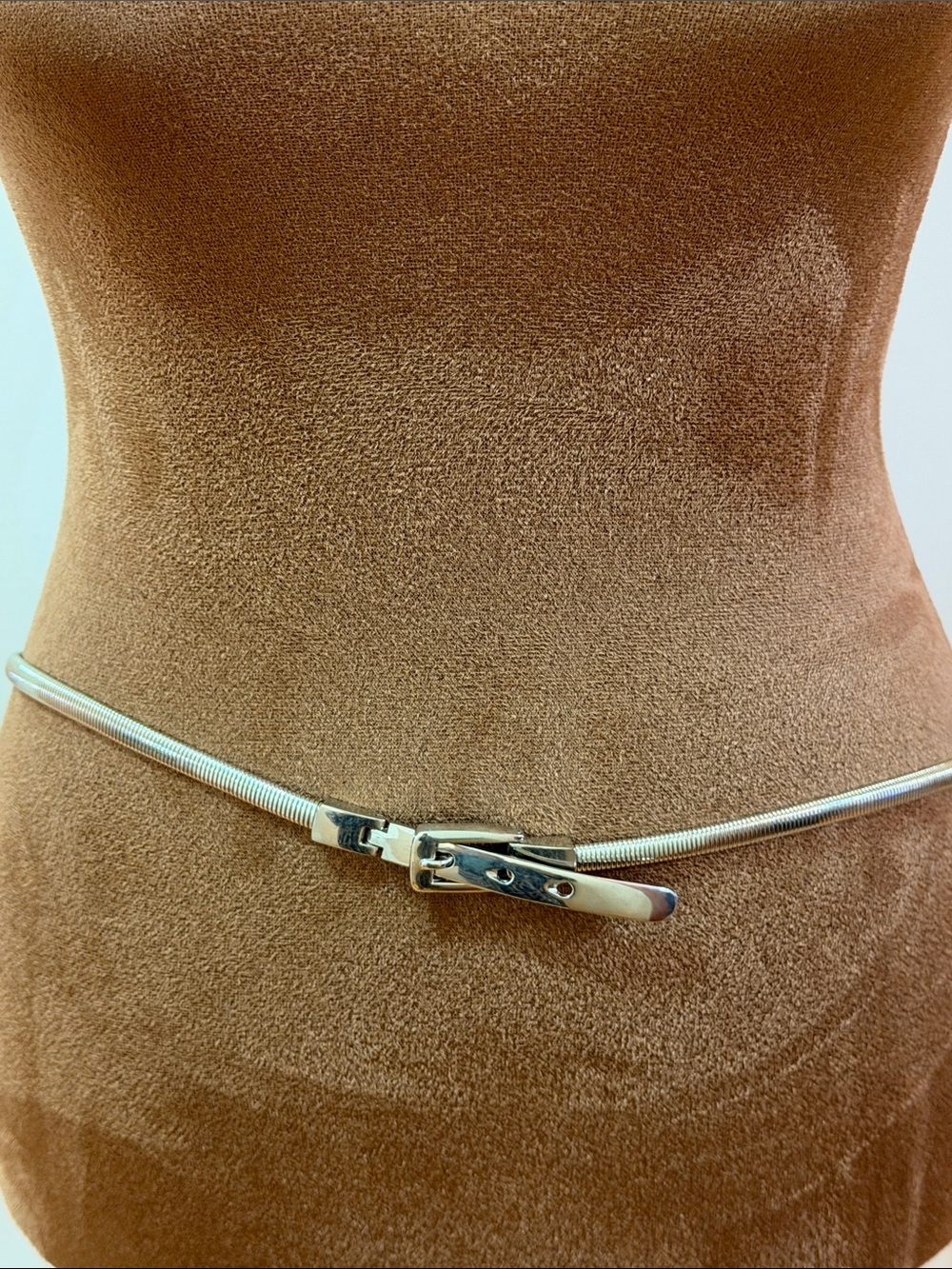 NWOT Vintage Silver Tone Stretchable Snake Chain Clip-Style Waist Belt
